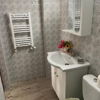 Rent of cozy, furnished 2-room apartments, 58 m², Constanța, Romania